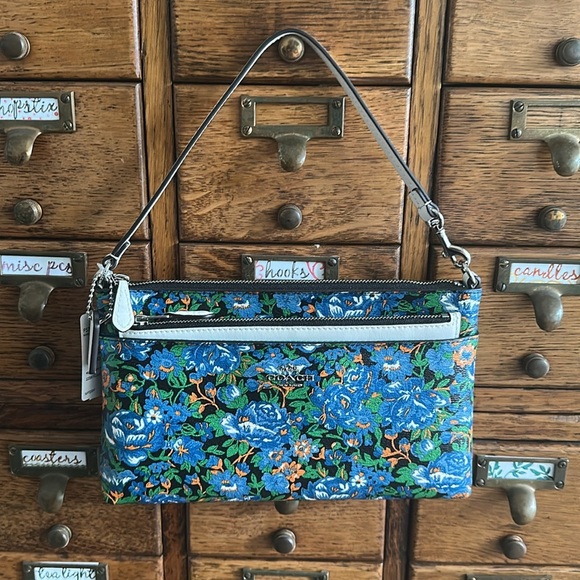 Coach Lyla Rose Blue Floral Clutch Wristlet